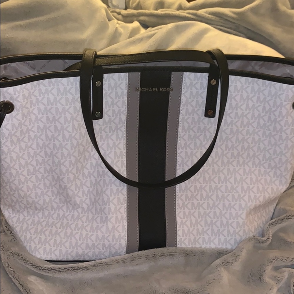 Mk bright white